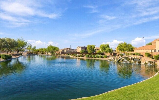 Building Photo - Gilbert 5-Bedroom Home with Pool, Loft & Primary Suite Downstairs – Minutes from Gilbert Regional...