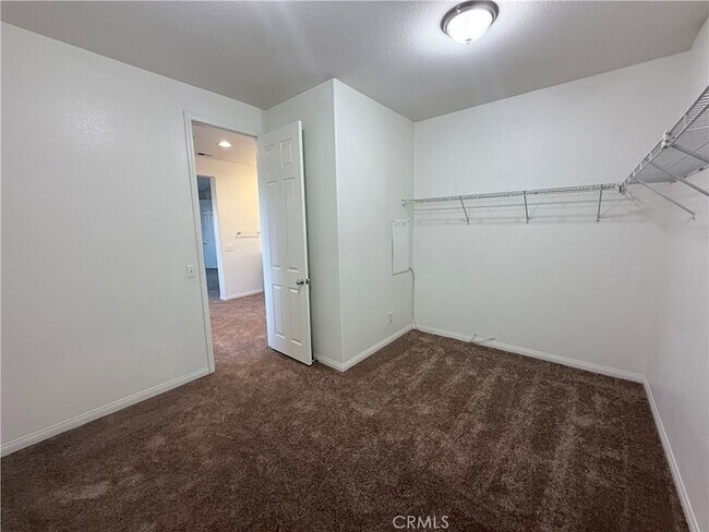 Building Photo - 4571 Vincent Way