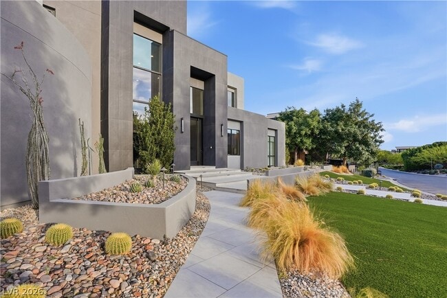 Building Photo - 98 Sun Glow Ln