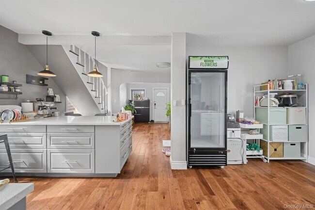 Building Photo - 60-17 172nd St