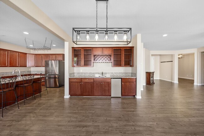 Building Photo - **Charming Home for Rent in Damonte Ranch**