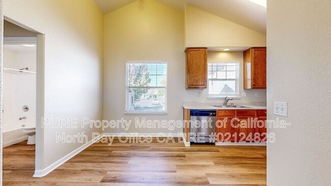 Building Photo - 1220 Hidden Creek Pl