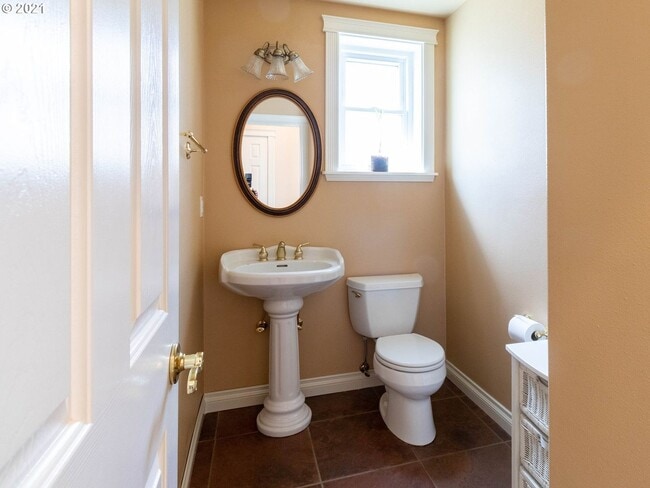 Building Photo - druc01