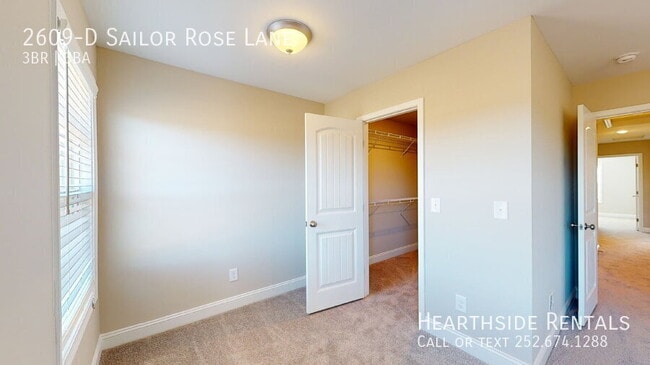 Building Photo - 2609-D Sailor Rose Ln