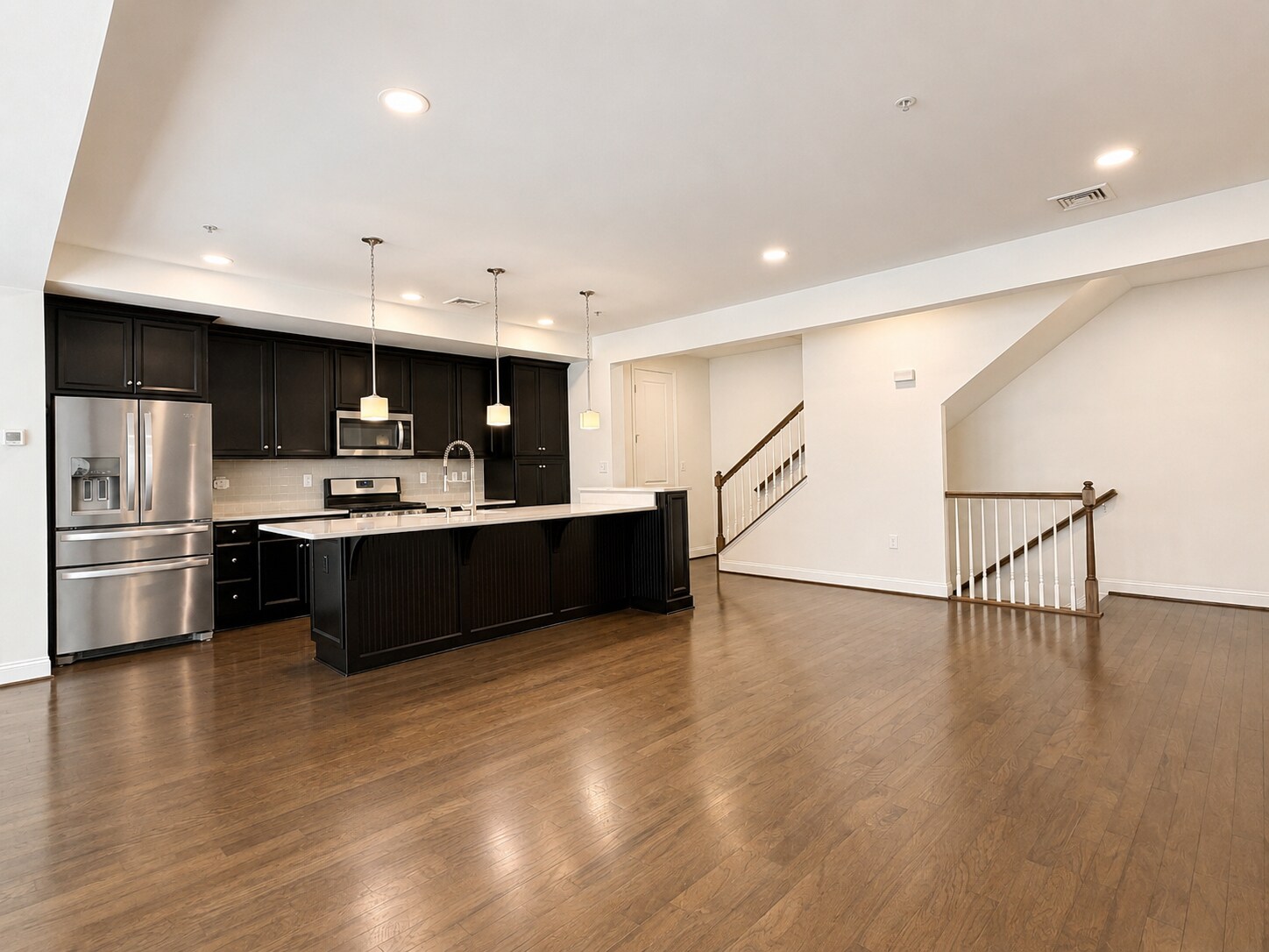 Building Photo - 708 Mayer Pl