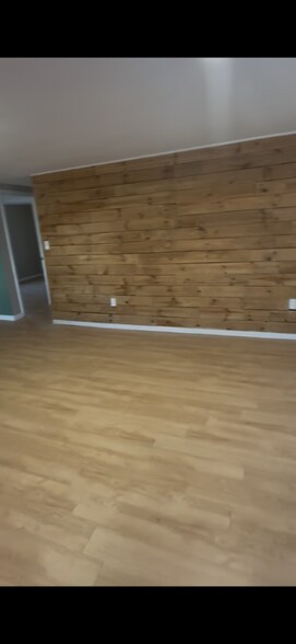 Building Photo - 802 Sinclair Ave