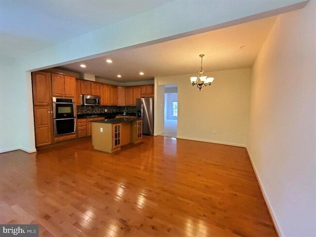 Building Photo - 1625 Whitehall Dr