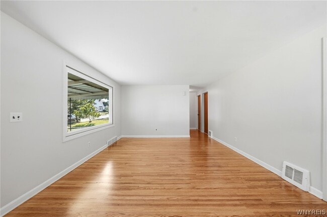 Building Photo - 66 Cleveland Dr