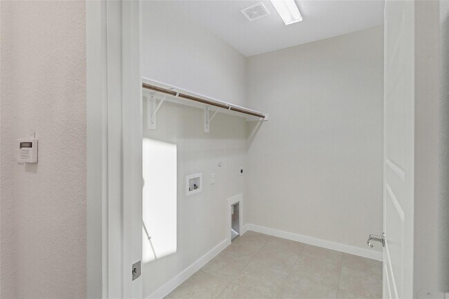Building Photo - 12424 Iveson Dr