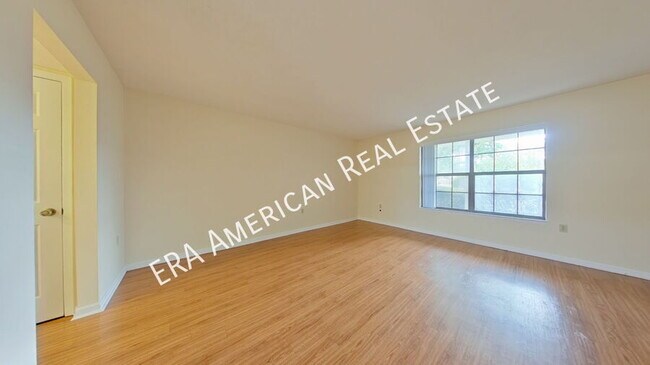 Building Photo - 132 5th Ave