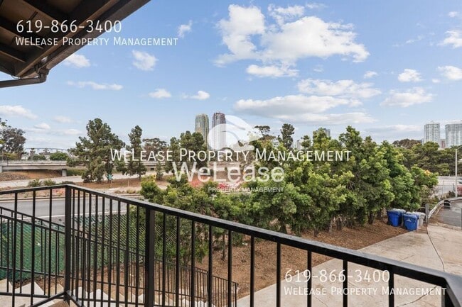 Building Photo - 821 20th St