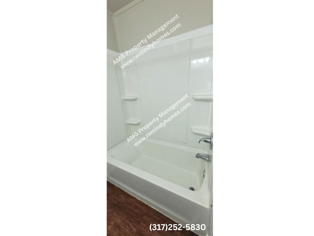 Building Photo - Charming Lawrence Township Duplex!