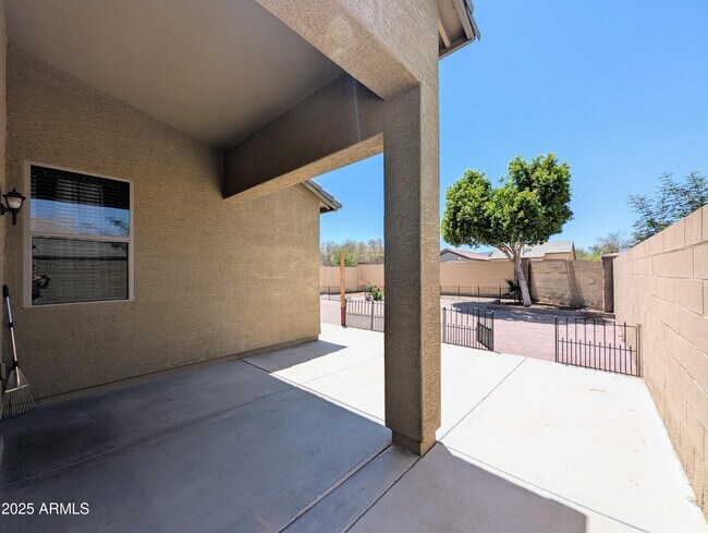 Building Photo - 3731 W St Kateri Dr