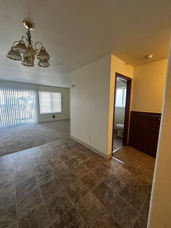 Building Photo - *Move In Special, Half off Rent! (See ad for details)*3 Bedroom, 1 and half Bathroom Duplex!