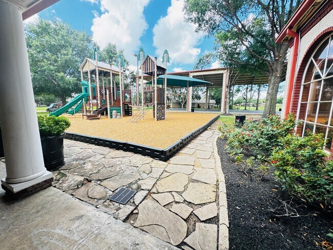 Building Photo - 17610 Blue Lilly Ln