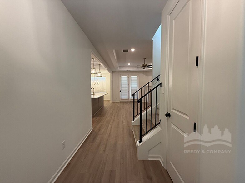 Building Photo - Beautiful NEW BUILD in Cordova!