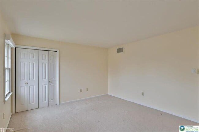 Building Photo - 4059 Wedgewood Rd