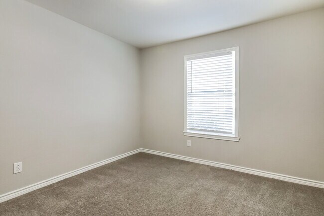 Building Photo - 8912 Wild Rose Ln