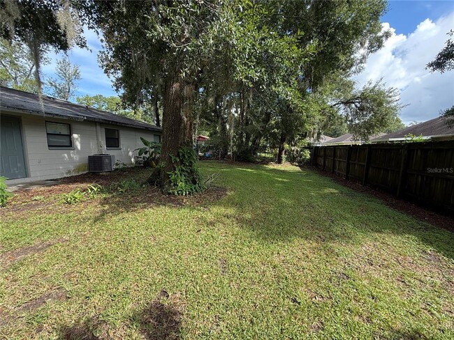 Building Photo - 15615 NW 138th Dr