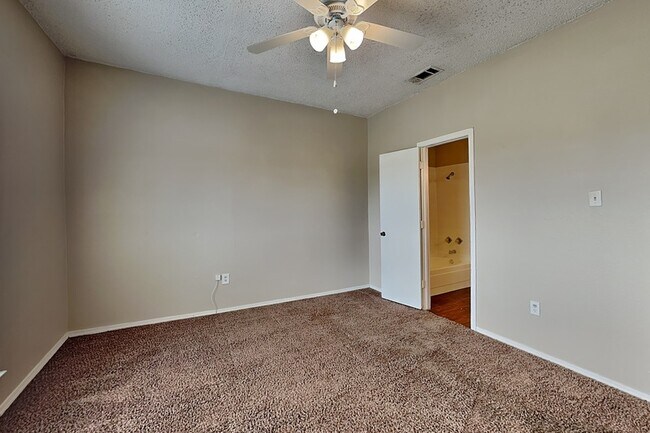 Building Photo - 6324 Alissa Dr