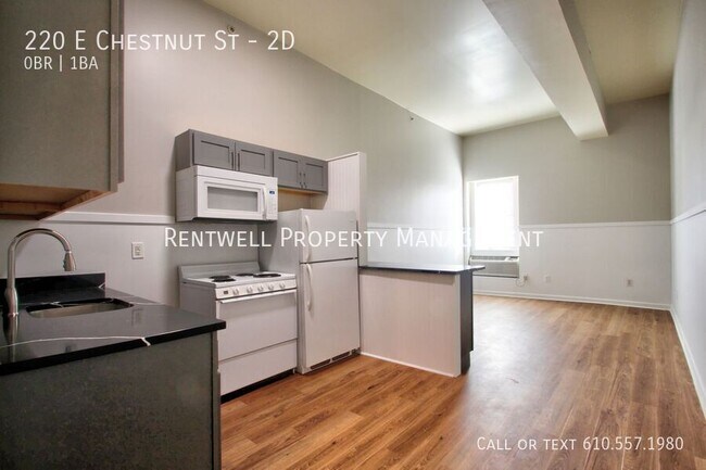 Building Photo - 220 E Chestnut St