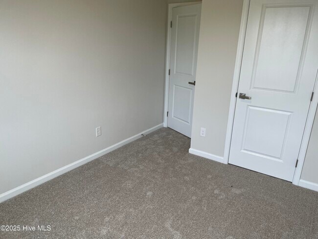 Building Photo - 3221 Edgemead Cir NW