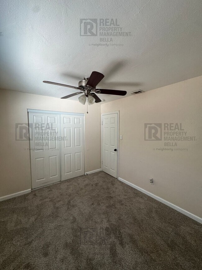 Building Photo - Charming, Updated, and Move-In Ready — A L...