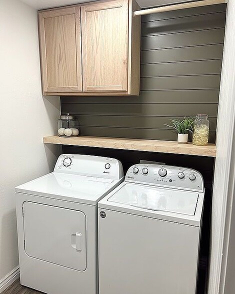 Building Photo - 627 W 2000 N