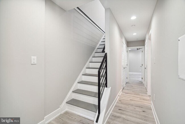 Building Photo - 2429 N 3rd St