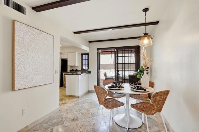 Building Photo - 8608 Villa La Jolla Dr