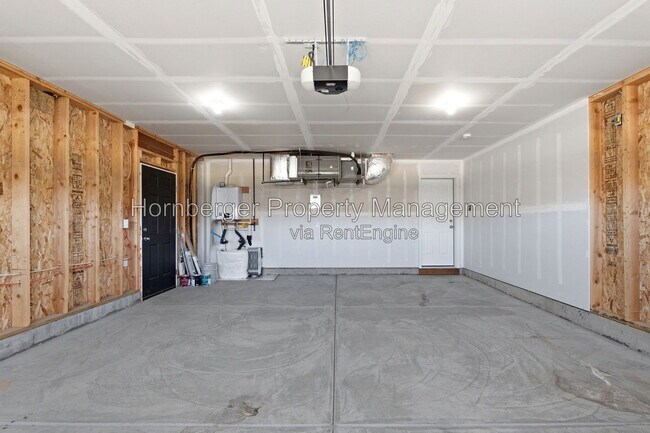 Building Photo - 10326 W Salmonberry