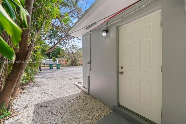 Building Photo - 2457 NE 183rd St