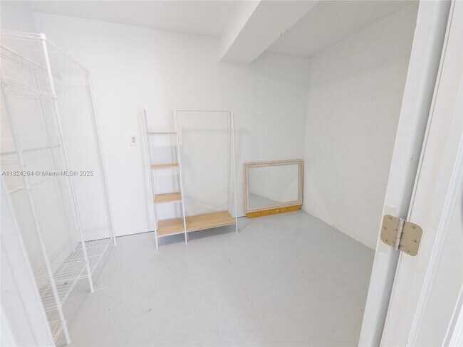 Building Photo - 74560 Overseas Hwy