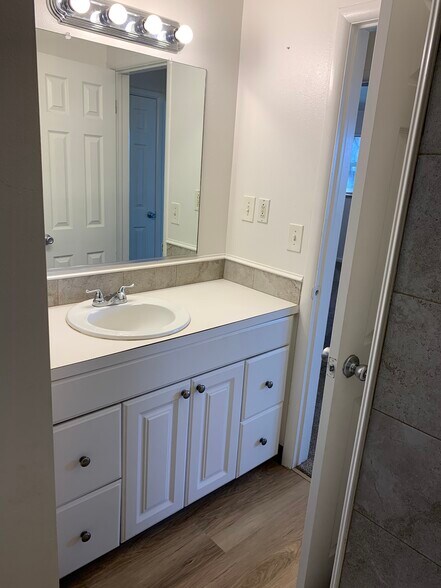 Bathroom - 2439 9th Ave
