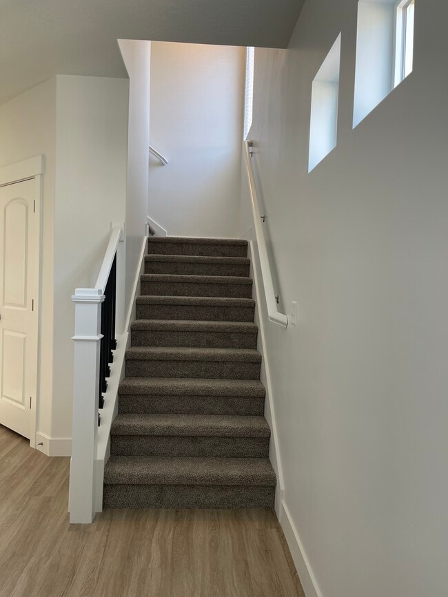 Building Photo - 1099 N Ledger Dr