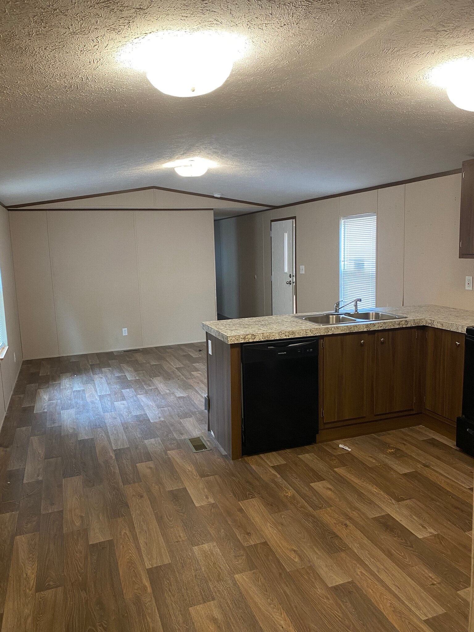 Building Photo - 1130 Freedom Rd