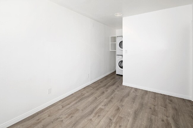 Building Photo - Charming 1 Bedroom, 1 Bathroom Apartment