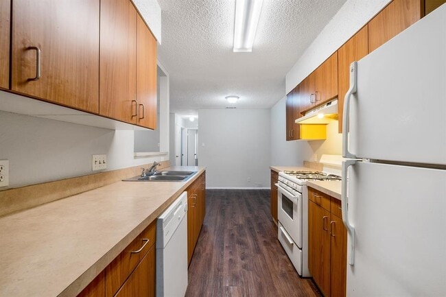 Building Photo - 604 Misty Morning Way