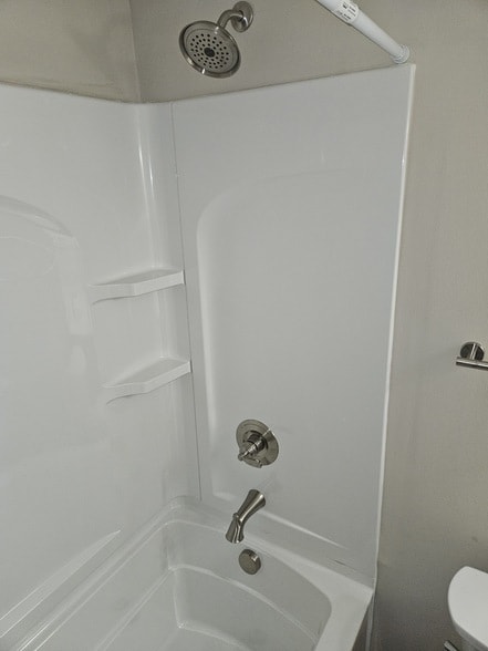 Building Photo - 101 Edgewood Dr