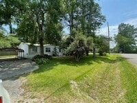 Building Photo - 11985 Leatherwood Rd