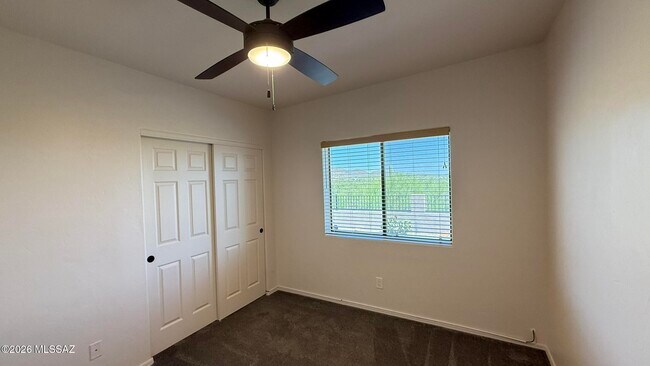 Building Photo - 4440 W Mountain Side Dr