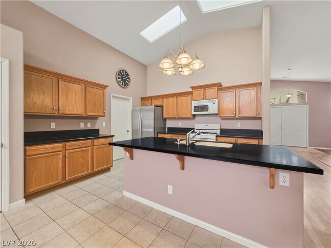 Building Photo - 1037 Blue Lantern Dr