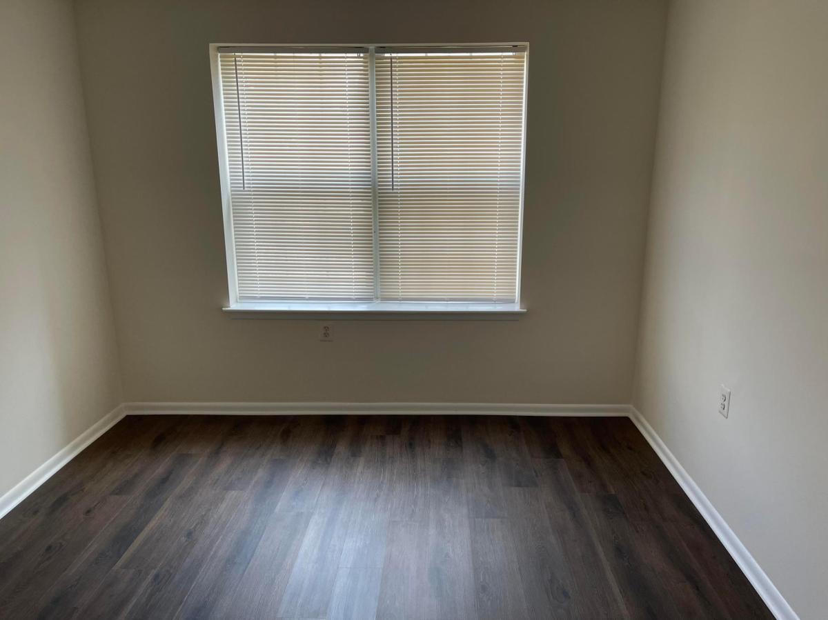 Building Photo - 5804 Lantana Cir