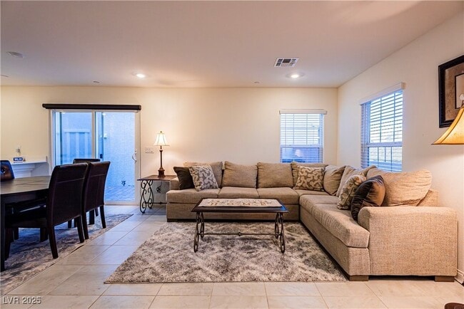 Building Photo - 3628 Via Allegro