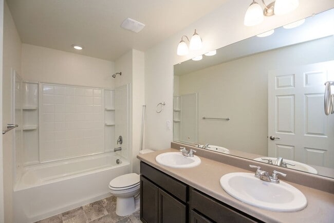 Building Photo - Spacious 4-Bedroom Home with 3-Car Garage & Walk-Out Basement | Prime Living Opportunity
