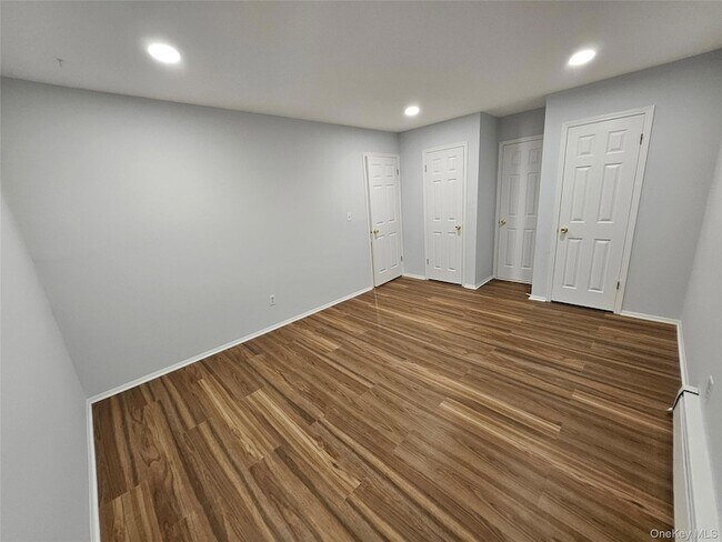Building Photo - 1444 Park Ave