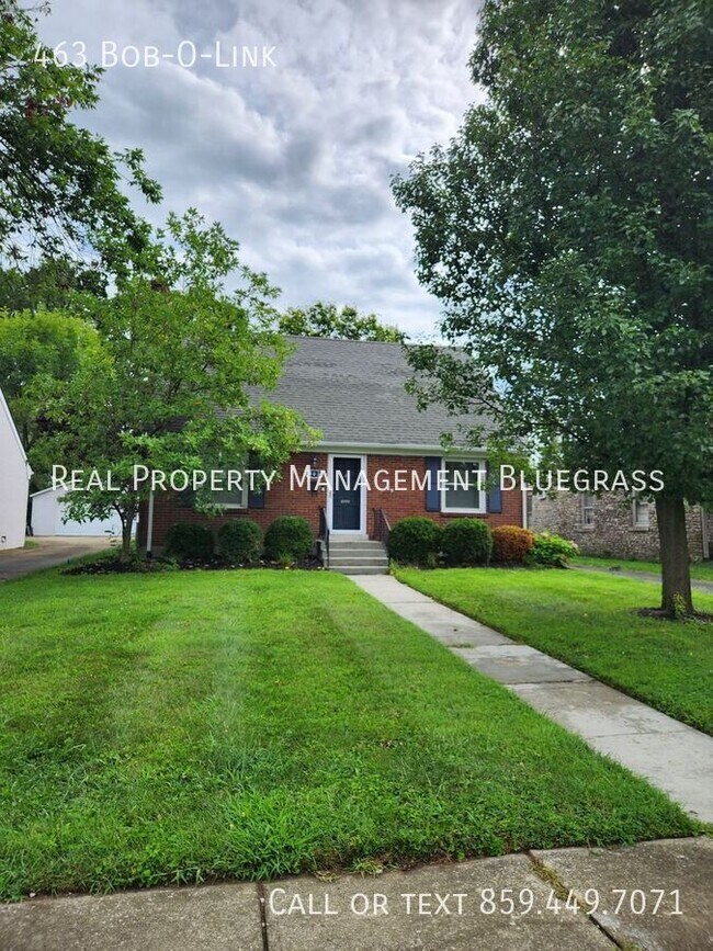 Building Photo - 463 Bob-O-Link-