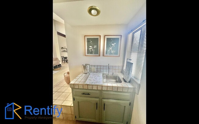 Building Photo - Gated 2bed/2bath home with lots of amenities