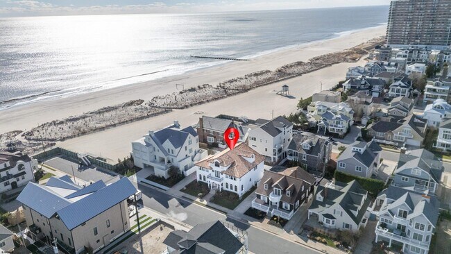 Building Photo - 112 S Rumson Ave