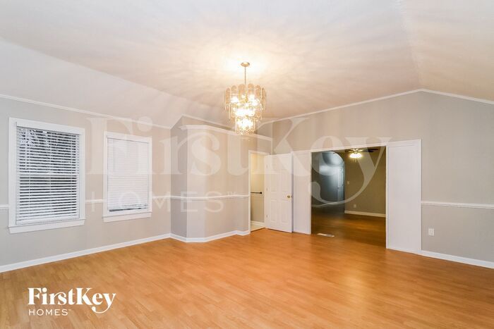 Building Photo - 860 Regency Ct NW